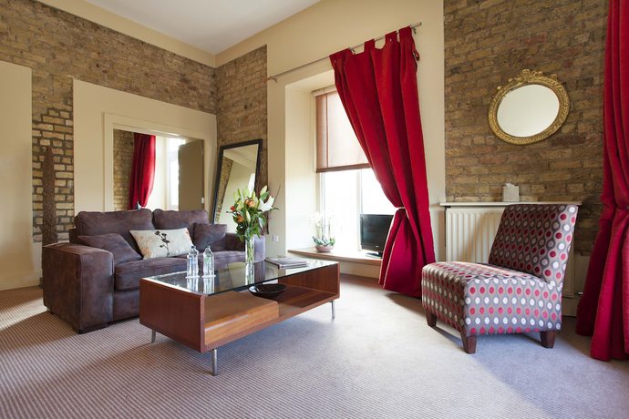 Imagen de la habitación del Hotel Becketts. Foto 8