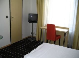 Imagen de la habitación del Hotel Becozy Self Check-in Pop-Up Hotel Basel. Foto 3