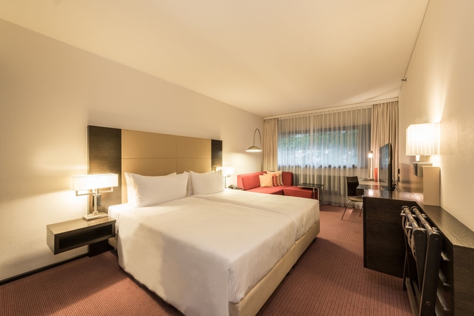 Imagen de la habitación del Hotel Becozy Zurich Sihlcity. Foto 5