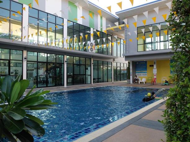 Imagen de la piscina del Hotel Bed In Beyt boutique. Foto 18