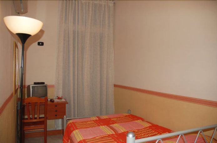 Imagen de la habitación del Hotel Bed & Breakfast Astra. Foto 14