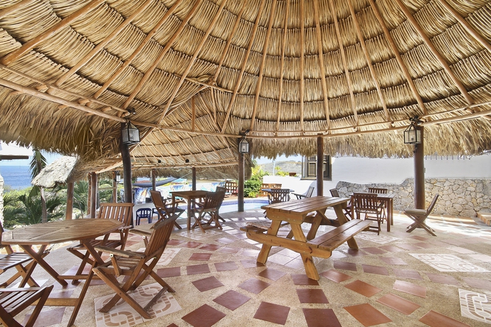 Imagen del bar/restaurante del Hotel Bed and Breakfast Blenchi. Foto 3