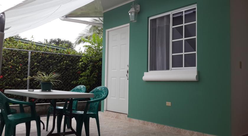 Imagen de los exteriores del Hotel Bed and Breakfast Little Italy. Foto 8