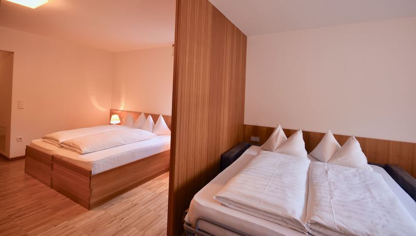 Imagen de la habitación del Hotel Bed and Breakfast Nives. Foto 16