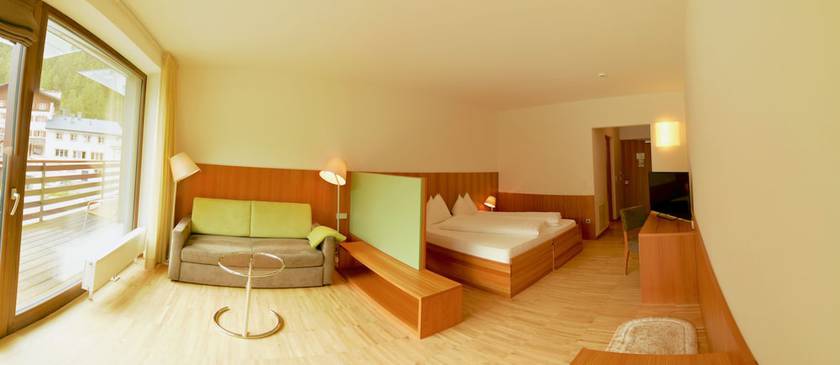 Imagen de la habitación del Hotel Bed and Breakfast Nives. Foto 19