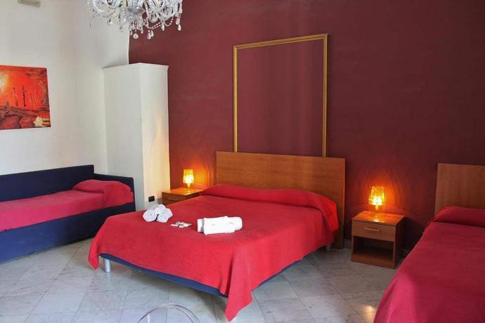 Imagen de la habitación del Hotel Bed and Breakfast Opera, Catania. Foto 4