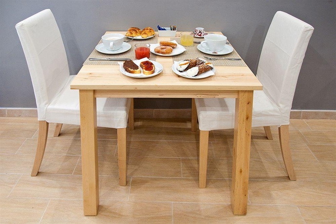 Imagen general del Hotel Bed and Breakfast Operà, Palermo. Foto 7