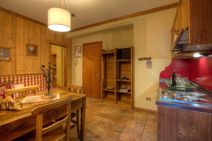 Imagen de los interiores del Hotel Bed and Breakfast Residence Checrouit. Foto 15