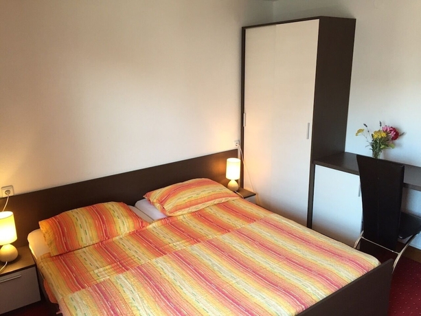 Imagen de la habitación del Hotel Bed and Breakfast Sidro. Foto 8