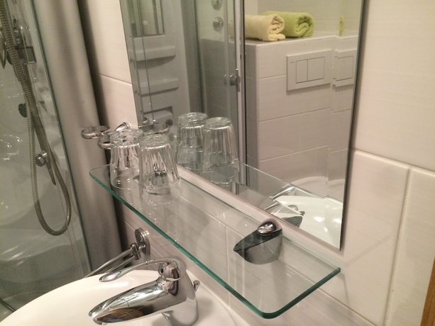 Imagen de la habitación del Hotel Bed and Breakfast Sidro. Foto 15