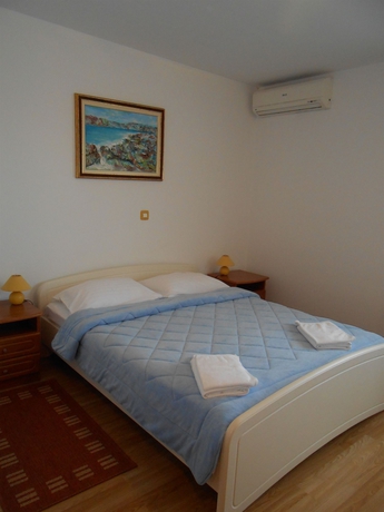 Imagen de la habitación del Hotel Bed and Breakfast Vila Kristina. Foto 4