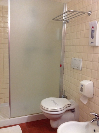 Imagen de la habitación del Hotel Bed and Business. Foto 9