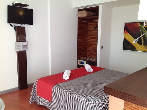 Imagen de la habitación del Hotel Bed and Business. Foto 11