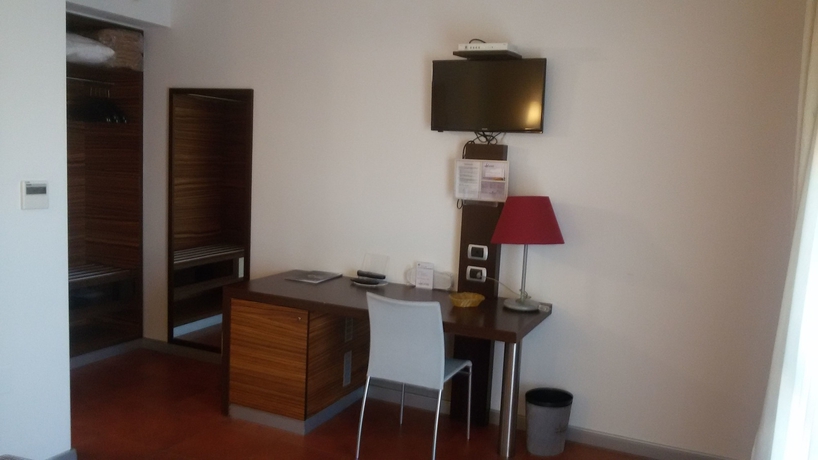 Imagen de la habitación del Hotel Bed and Business. Foto 15