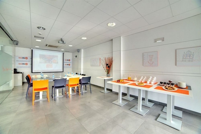 Imagen de los interiores del Hotel Bed4u Pamplona. Foto 9