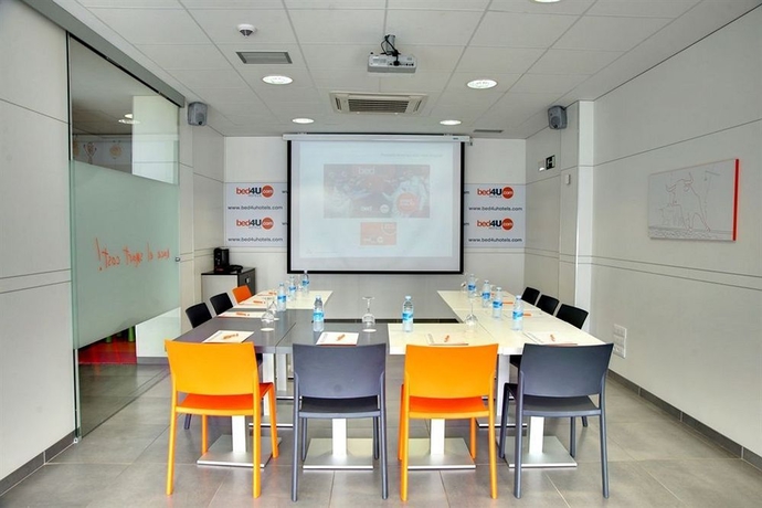 Imagen de los interiores del Hotel Bed4u Pamplona. Foto 12