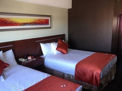 Imagen de la habitación del Hotel Bedfort Inn and Suites. Foto 14