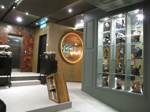 Imagen de los interiores del Hotel Bedrock Hotel. Foto 16