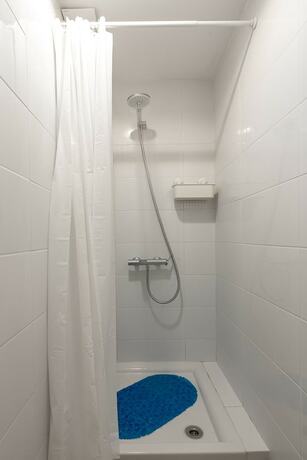 Imagen general del Hotel Bee Hostel. Foto 1