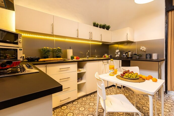 Imagen de la habitación del Hotel Bee Hostel. Foto 15