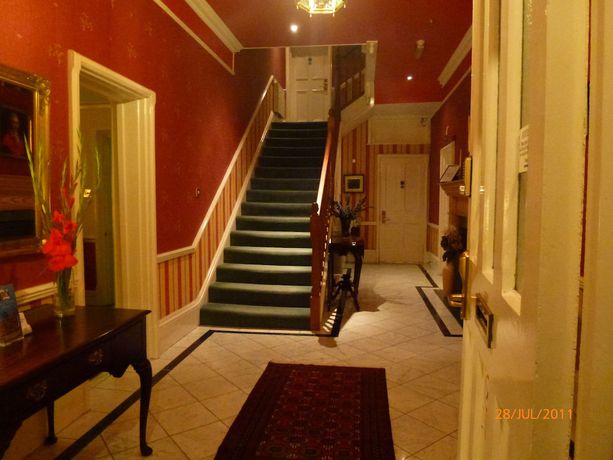 Imagen de los interiores del Hotel Beech House, Reading. Foto 20