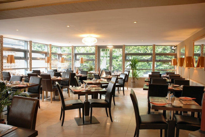 Imagen del bar/restaurante del Hotel Beech Mount - Free Parking. Foto 4