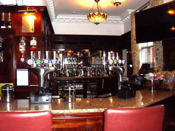 Imagen del bar/restaurante del Hotel Beech Mount - Free Parking. Foto 7