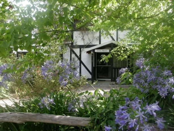 Imagen general del Hotel Beedelup House Cottages. Foto 2