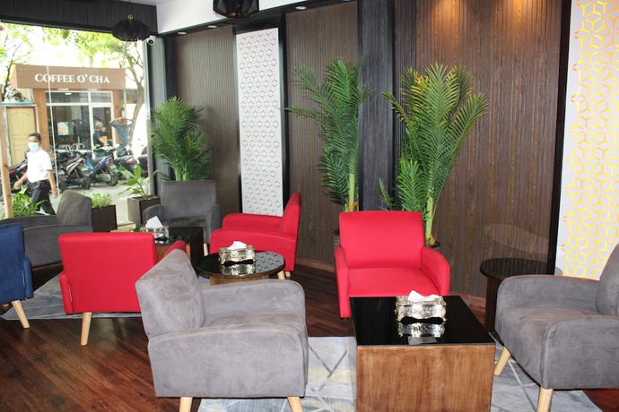 Imagen de los interiores del Hotel Beehive Central. Foto 16