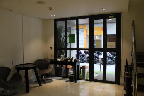 Imagen general del Hotel Beehive Premier. Foto 8