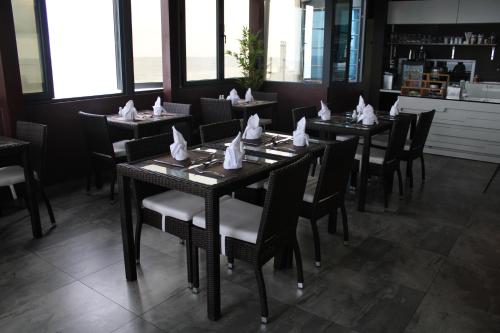 Imagen general del Hotel Beehive Premier. Foto 12