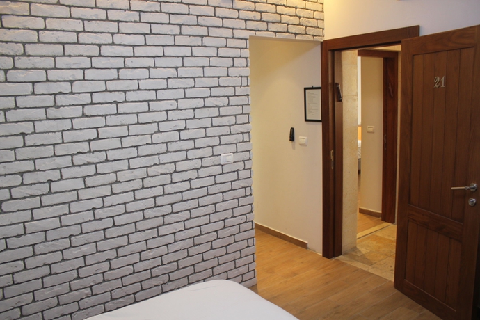 Imagen de la habitación del Hotel Beer Garden. Foto 15