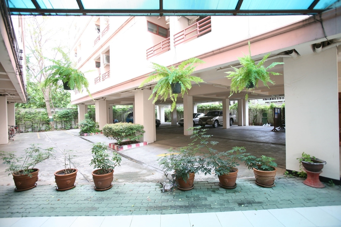 Imagen de los exteriores del Hotel Beerapan. Foto 9