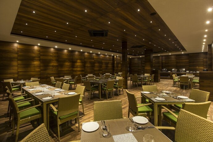 Imagen del bar/restaurante del Hotel Beetle Smartotels. Foto 12