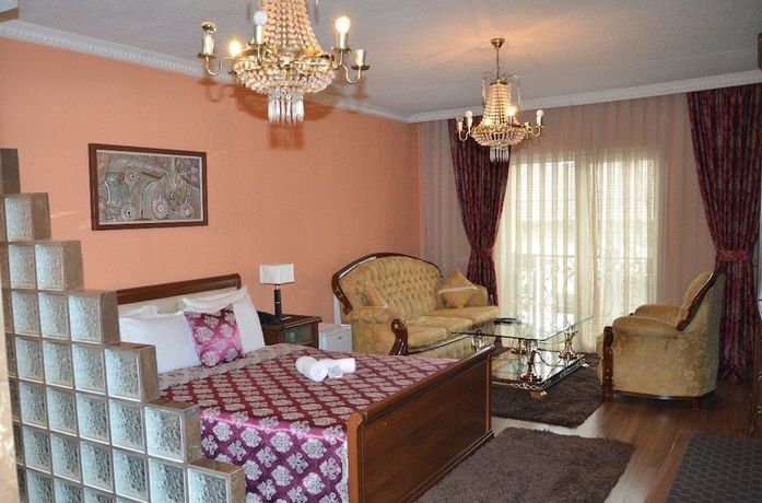 Imagen de la habitación del Hotel Begolli. Foto 9