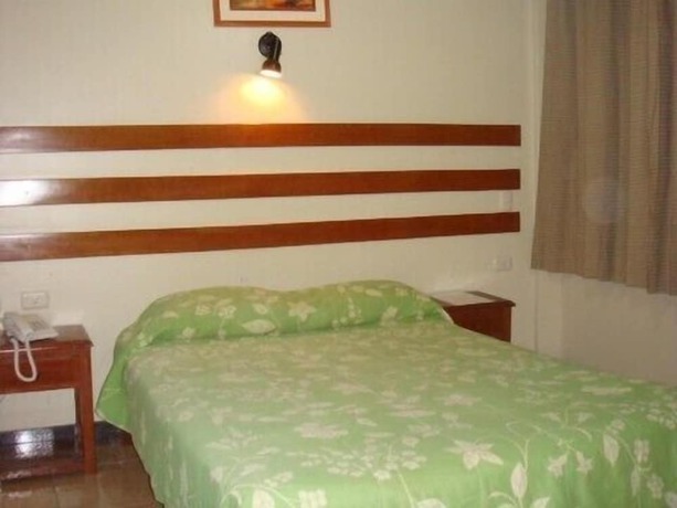 Imagen de la habitación del Hotel Begonias - Chiclayo. Foto 9
