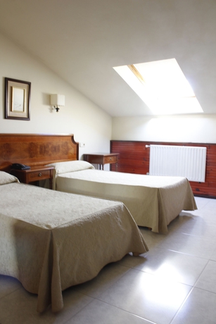 Imagen de la habitación del Hotel Begoña Centro. Foto 6