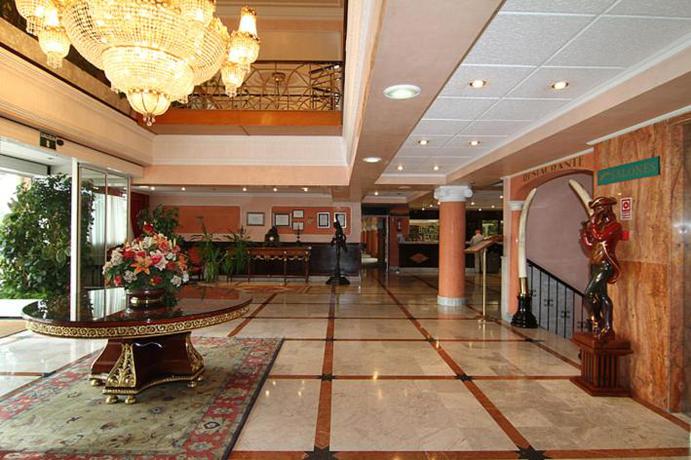 Imagen de los interiores del Hotel Bego&ntilde;a Park. Foto 8