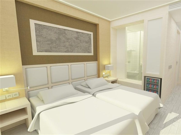 Imagen general del Hotel Begonville Beach - Adults Only. Foto 2