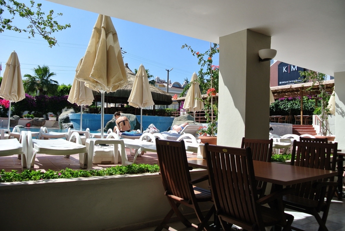 Imagen del bar/restaurante del Hotel Begonville, Marmaris. Foto 1