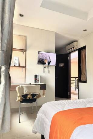 Imagen general del Hotel Behomy Corner 8 Lippo Karawaci. Foto 9