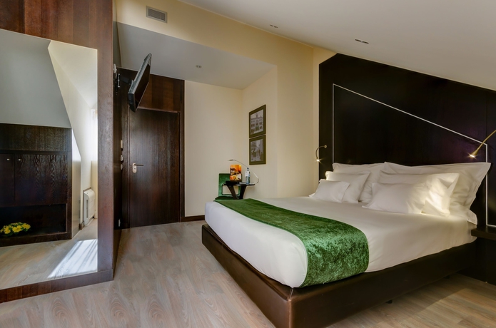 Imagen de la habitación del Hotel Behotelisboa. Foto 15