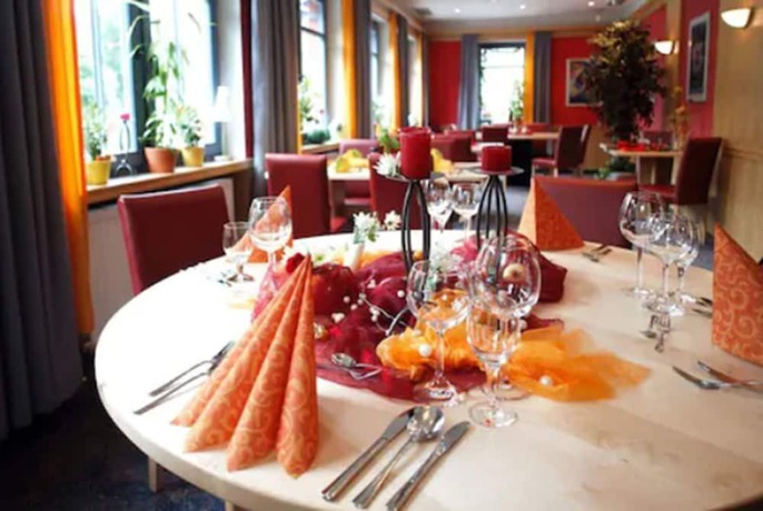 Imagen del bar/restaurante del Hotel Behringers Freizeit- and Tagungshotel. Foto 4