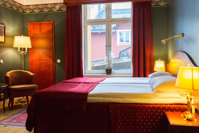 Imagen de los interiores del Hotel Behrnl. Foto 13