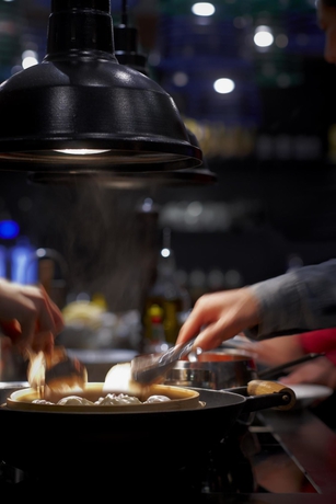 Imagen del bar/restaurante del Hotel Beijing Chongwenmen Tongpai. Foto 3