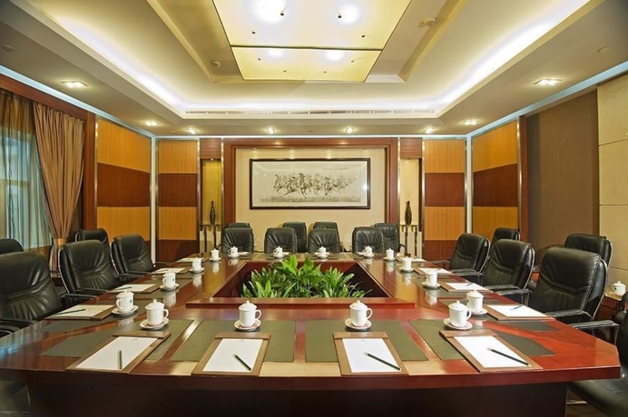 Imagen de los interiores del Hotel Beijing Guangxi. Foto 8