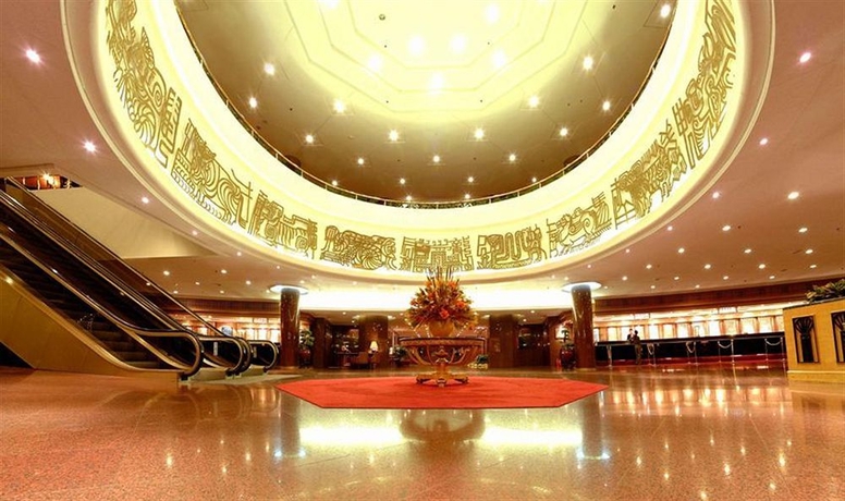 Imagen de los interiores del Hotel Beijing International. Foto 6