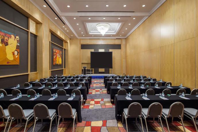 Imagen de los interiores del Hotel Beijing Royal Grand. Foto 8