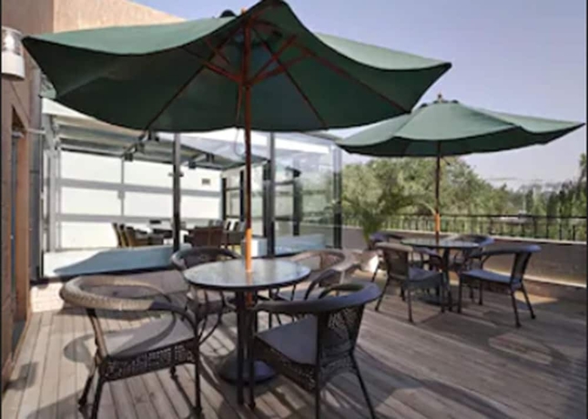 Imagen de los exteriores del Hotel Beijing Sunjoy. Foto 13