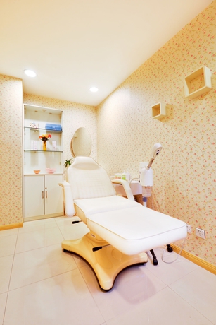 Imagen de los interiores del Hotel Beijing Xinqiao. Foto 14